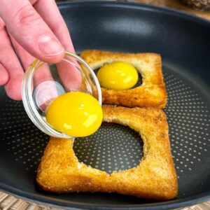 Brilantný spôsob, ako pripraviť vajcia na raňajky!