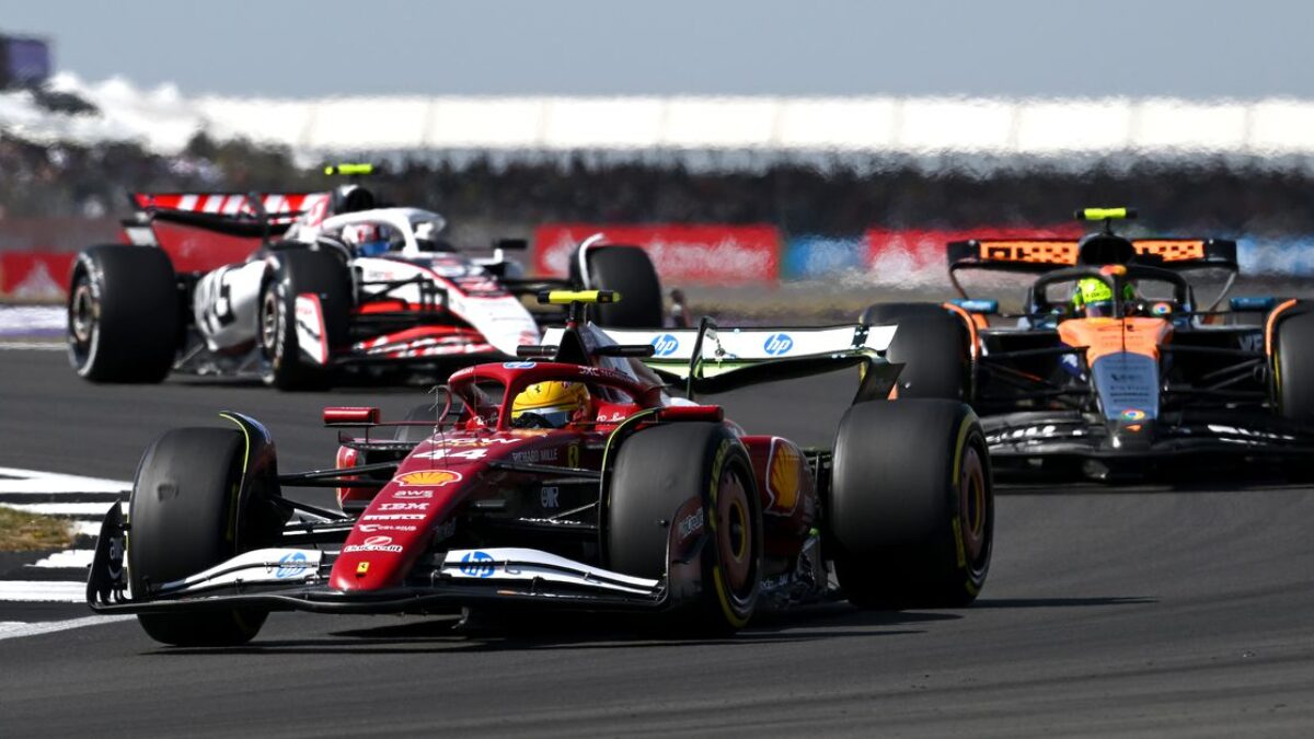 2223558059.jpg F1 novinky: Lando Norris a Oscar Piastri začali v Silverstone silne, no Ferrari je v hre.