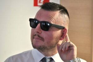 Daniel Bombic čelí obžalobe pre extrémizmus.