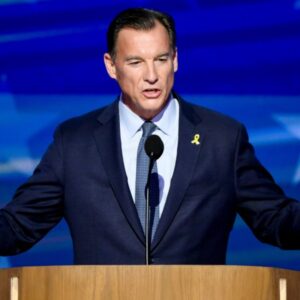 Demokratický kongresman Suozzi predal akcie za 50 000 dolárov a využil medzeru v...