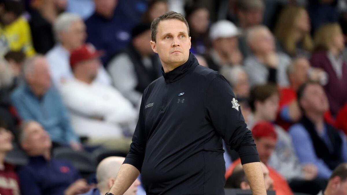 Školská basketbalová liga: 5 hlavných trénerov, ktorí môžu uspieť v prvom pôsobení v sezóne 2025-26. Školská basketbalová liga: 5 hlavných trénerov, ktorí môžu uspieť v prvom pôsobení v sezóne 2025-26.