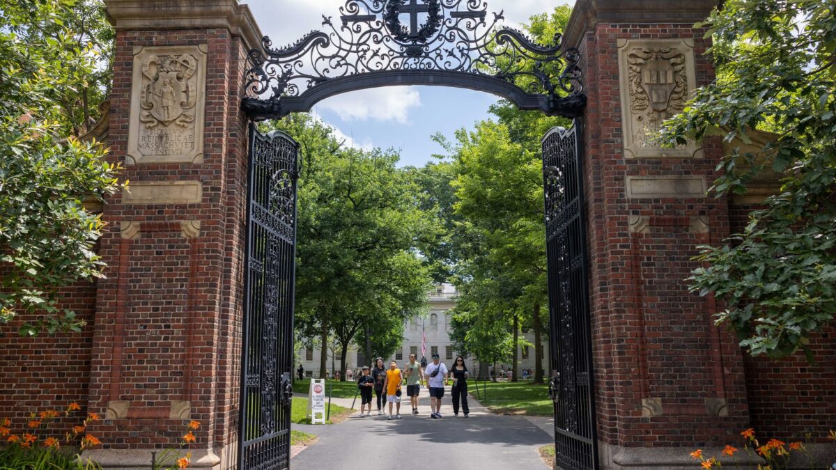 Spor Harvardu s Trumpom môže ovplyvniť rozpočet.