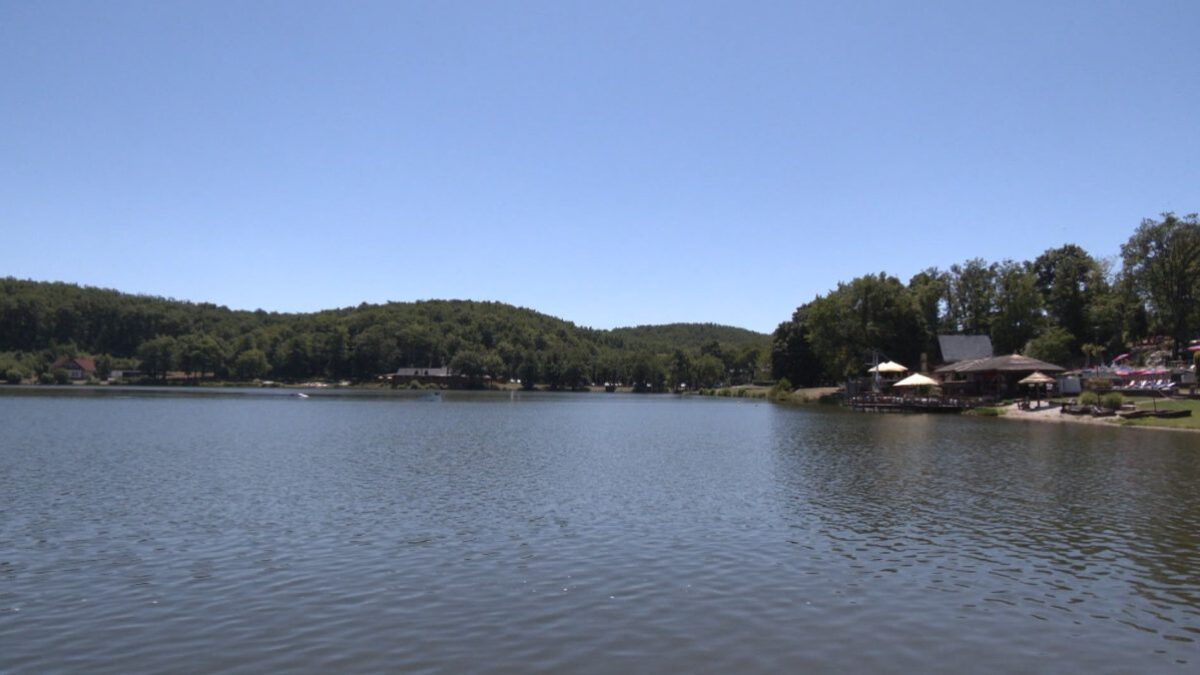 Kontrola jazera pri Michalovciach odhalila zvýšenú hodnotu siníc.