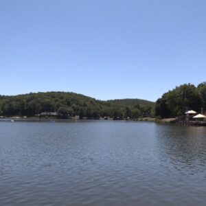 Kontrola jazera pri Michalovciach odhalila zvýšenú hodnotu siníc.