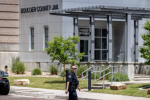 USA: Federálny sudca rozhodol, že rodina podozrivého zo žiarového bombového útok...