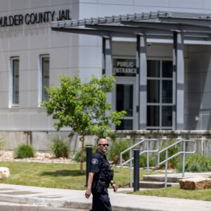 USA: Federálny sudca rozhodol, že rodina podozrivého zo žiarového bombového útok...