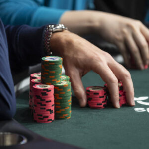 USA: Hráči hovoria, že „Veľký, krásny Bill“ ich môže prinútiť zložiť karty.