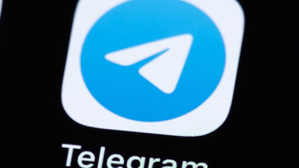 Telegram blockchain startup TOP získal 28,5 milióna dolárov pri ocenení na miliardu dolárov. Telegram blockchain startup TOP získal 28,5 milióna dolárov pri ocenení na miliardu dolárov.