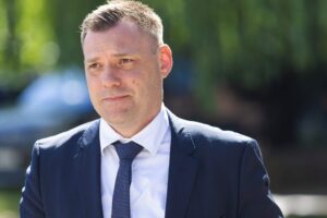 Greenpeace vyzýva T. Tarabu, aby začal riešiť klimatickú krízu.