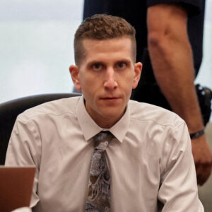 Bryan Kohberger sa priznal k vráždam študentov v Idahu a vyhne sa trestu smrti.