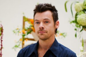 Harry Styles „pomáha“ fanúšikovi preparkovať v Ríme (Spojler: Nejde ...