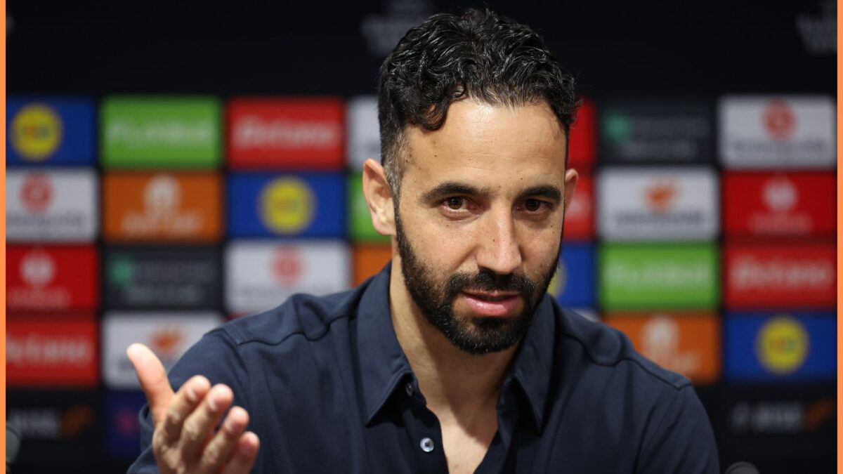 Manchester United ponúkol hviezdu Juventusu výmenou za Jadona Sancha.