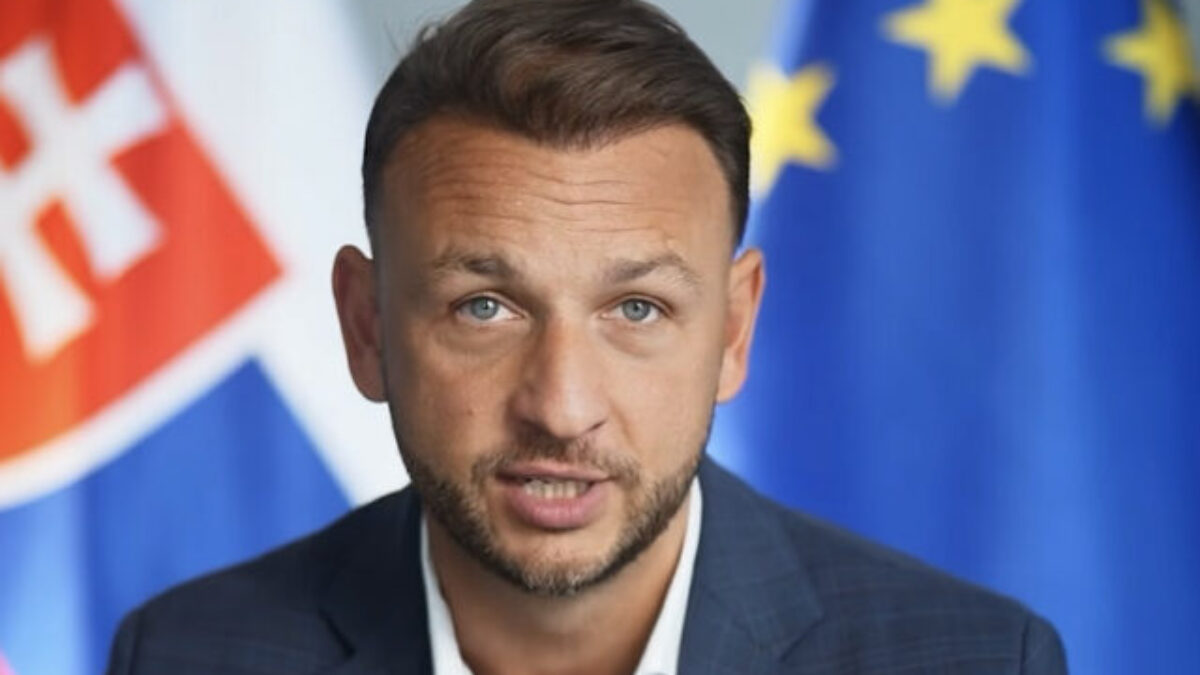 Návrh zákona o lobingu predložili do pripomienkového konania, podľa Šutaja Eštoka vychádza z európskych štandardov