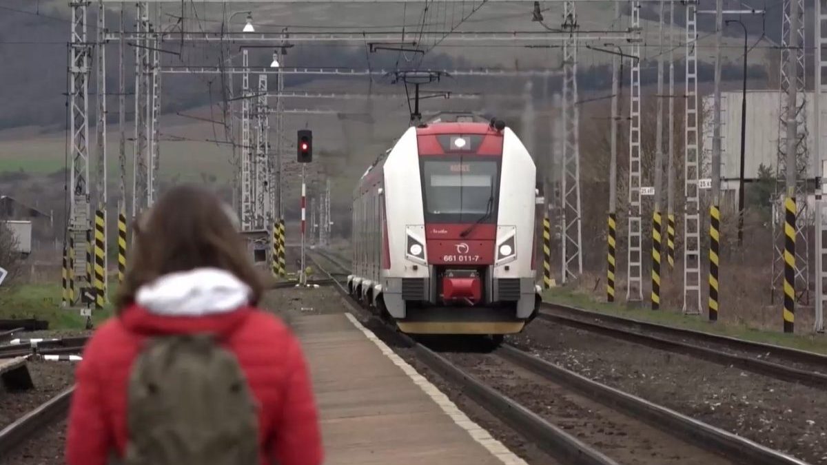 vlaky presov e1751530812772.jpg V okolí Prešova stále nepremávajú sľúbené moderné vlaky.