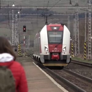 V okolí Prešova stále nepremávajú sľúbené moderné vlaky.