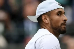 Nick Kyrgios sa ohradil proti zrušeniu 148-ročnej tradície na Wimbledone.