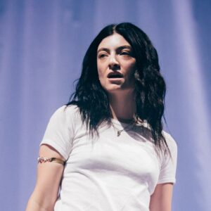 10 najviac Lorde znejúcich textov na albume ‚Virgin‘