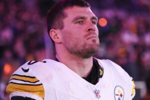 T.J. Watt a Steelers sa správajú ako úplní idioti.