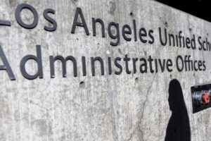 Počet mládeže bez domova v Kalifornii rastie, ale prečo?