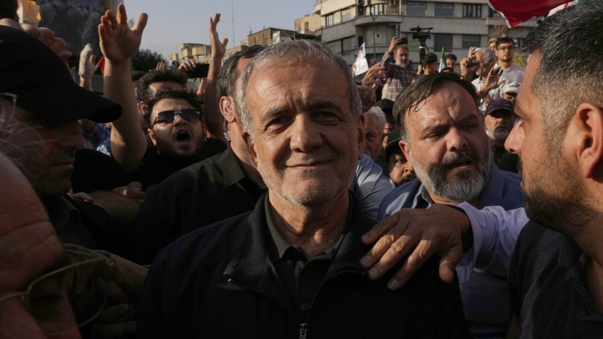 Irán pozastavil spoluprácu s agentúrou pre atómovú energiu.