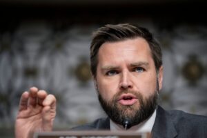 JD Vance: Poslať miliardy pre ICE je dôležitejšie ako Medicaid tvojej starej mam...