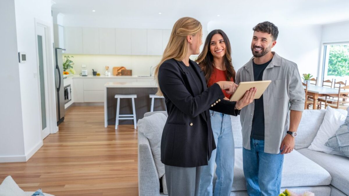 Ceny bytov klesajú. Generácia Z a mileniáli: Toto by mohla byť vaša šanca dostať sa na trh