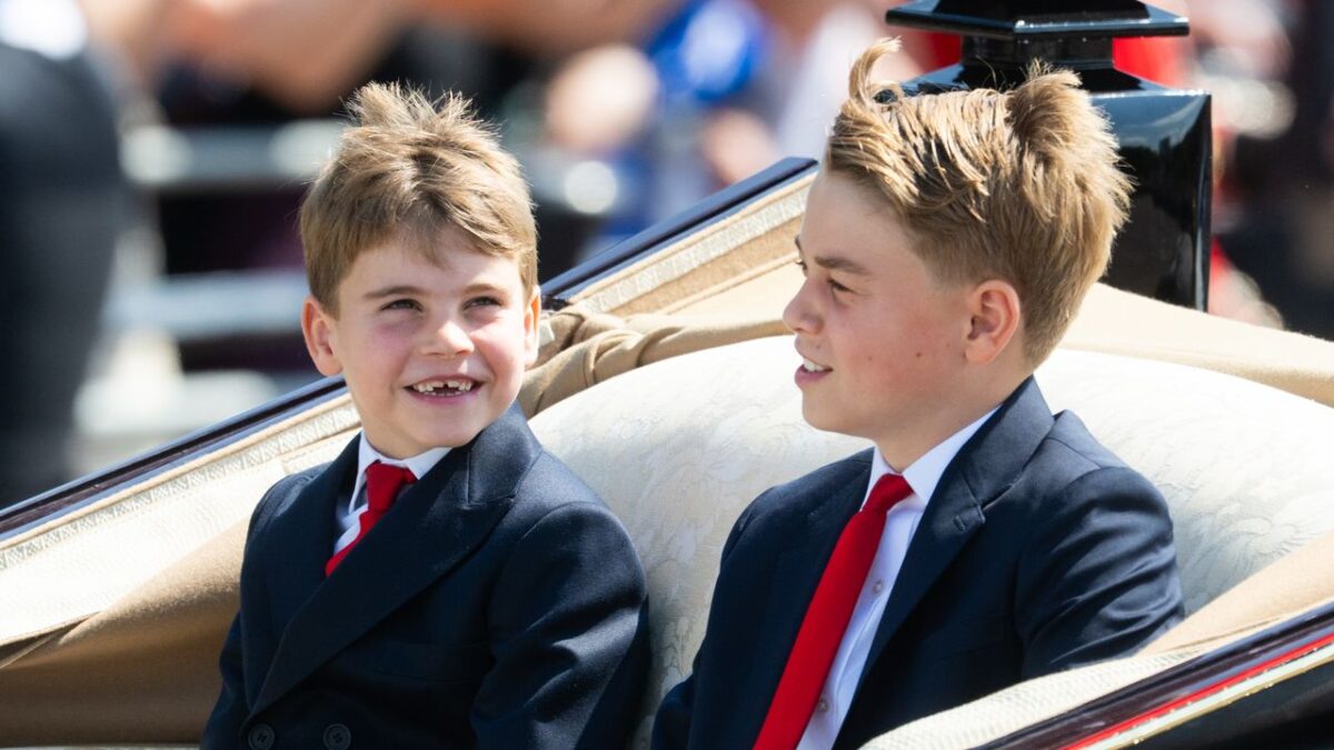 Princ Louis ešte nikdy nebol vo Wimbledone, ale jeho topánky áno.