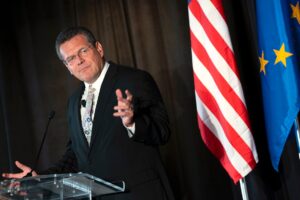 a1f953d660210a930da24b89bcf57c58.jpg EÚ sa prikláňa k prijatiu desaťpercentného colného dohovoru s USA ako „nového no...