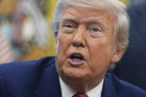 ap25183039737581 e1751454881985.jpg Trumpove cľové by stáli stredne veľkých zamestnávateľov v USA 82,3 miliardy dolá...