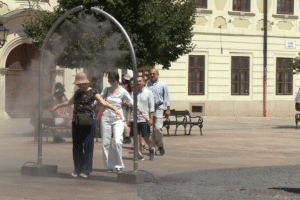 SHMÚ vydal výstrahy pred vysokými teplotami.