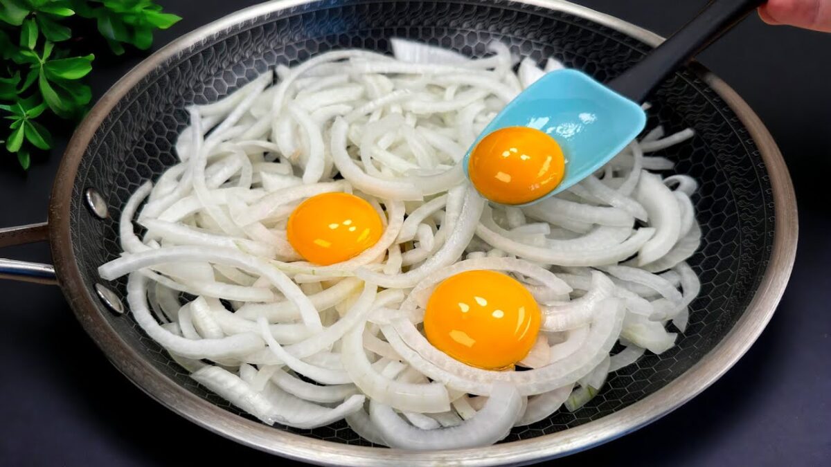 Cibuľa a vajcia? Skvelé raňajky pre celú rodinu!