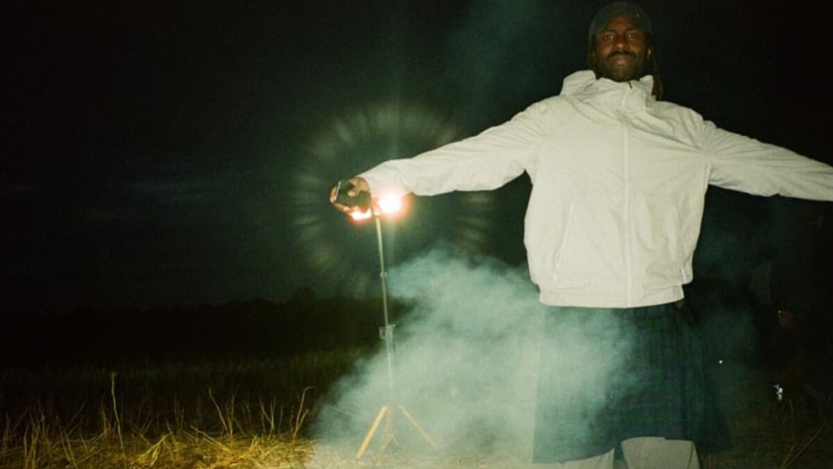 Blood Orange prichádza s novou skladbou „The Field“.