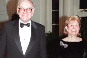 Warren Buffett o hľadaní trvalej manželskej lásky.