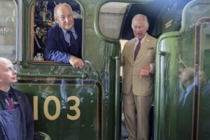 britain royals491506 scaled e1751373869749.jpg Kráľovský vlak z obdobia Viktórie končí po rokoch prevádzky