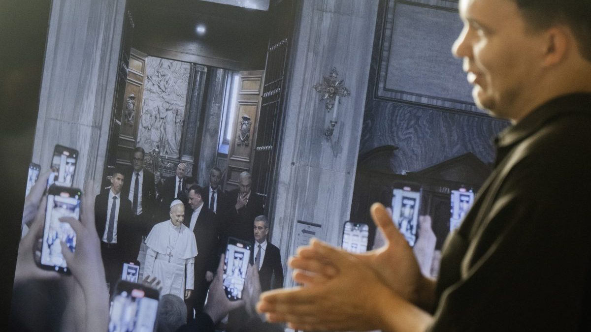 Fotografia pápeža Leva XIV. zvíťazila na Slovak Press Photo