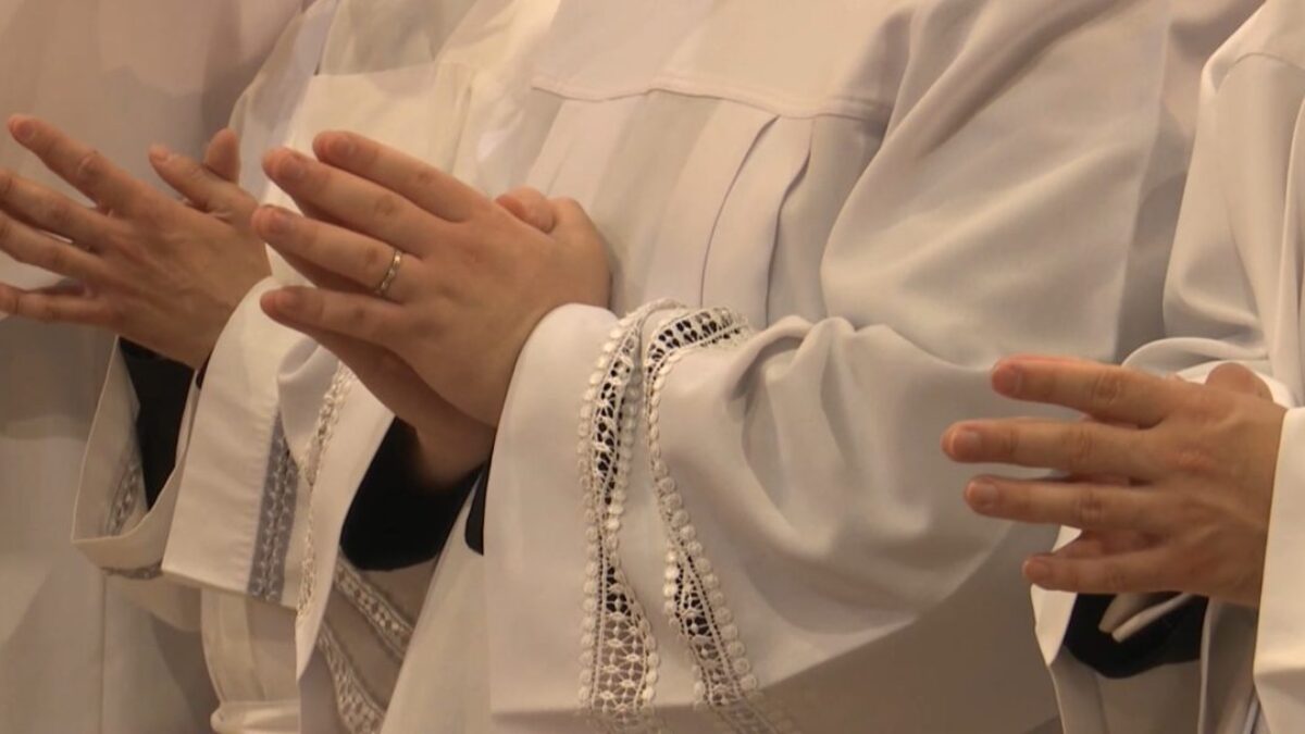 Poľský súd odsúdil rehoľníka za zbierku detskej pornografie