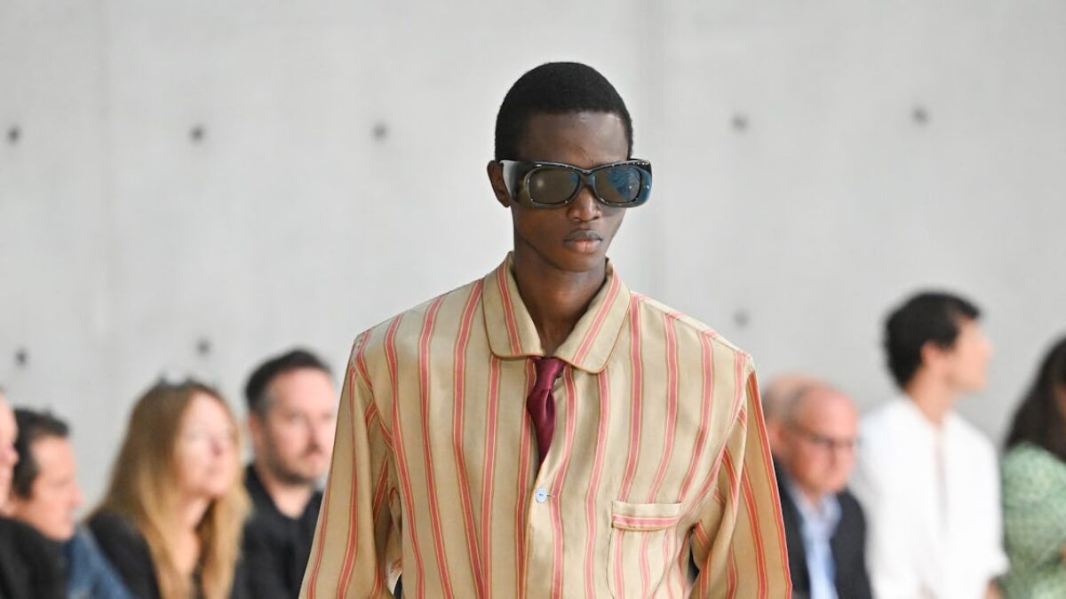 6 módnych tipov z týždňa mužskej módy, ktoré by ste mali vyskúšať