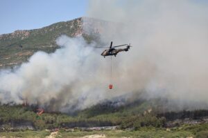 Museli evakuovať vyše 50-tisíc ľudí