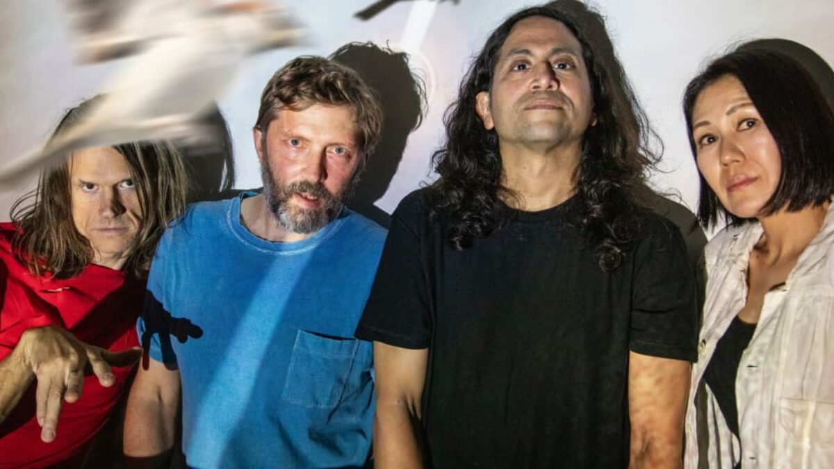 Deerhoof odstraní hudbu zo Spotify, uvádzajúc investície Daniela Eka do umelej inteligencie.