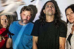 Deerhoof odstraní hudbu zo Spotify, uvádzajúc investície Daniela Eka do umelej i...