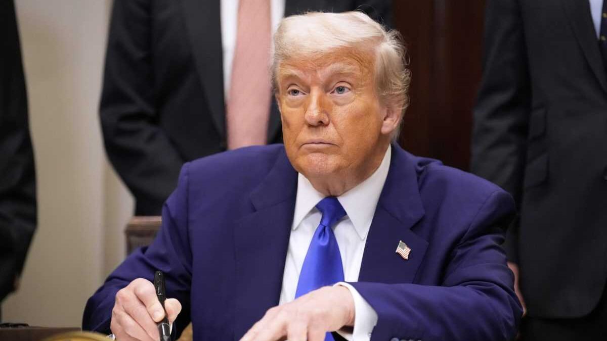 Donald Trump zruší sankcie uvalené na Sýriu