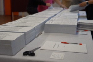 Snimka-obrazovky-2025-05-14-182752-e1747240129183.png Koalícia hovorí o spojení komunálnych a parlamentných volieb.