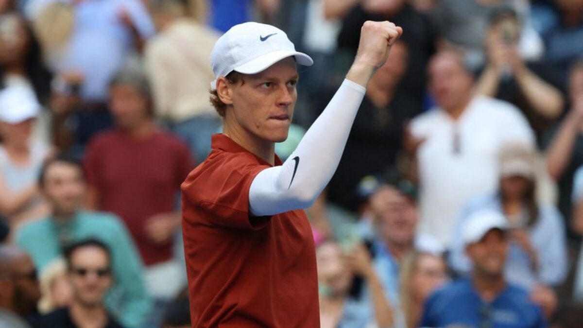 Sinner stratil set, US Open poznačili dve skreče