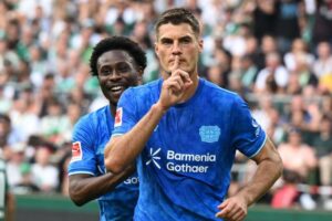 Stopercentný Frankfurt, Schickove dva góly nestačili: Leverkusen prehral