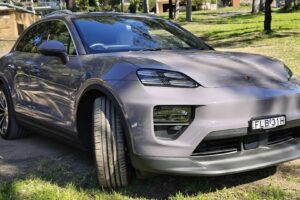 Vyskúšal som nové elektrické SUV od Porsche: Macan je dokonalosť.