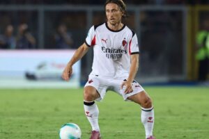 Modrić v 39 rokoch rozhodol zápas pre AC Miláno.