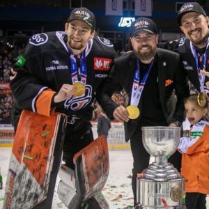 Slovák vychováva talenty pre NHL, teraz sa zameriava na brankára zo Slovenska.