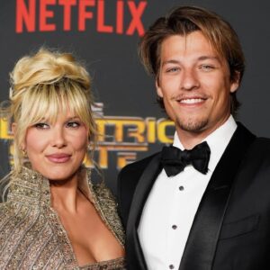 Millie Bobby Brown a Jake Bongiovi privítali prvé dieťa prostredníctvom adopcie