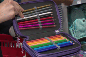 <p>Online nákupy prinášajú riziká: Na čo si dávať pozor?</p>
<ul>
<li>
<p><stron...