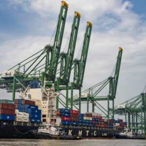 Americké clá na indický tovar sú teraz 50 %, čo je úroveň, pred ktorou analytici...